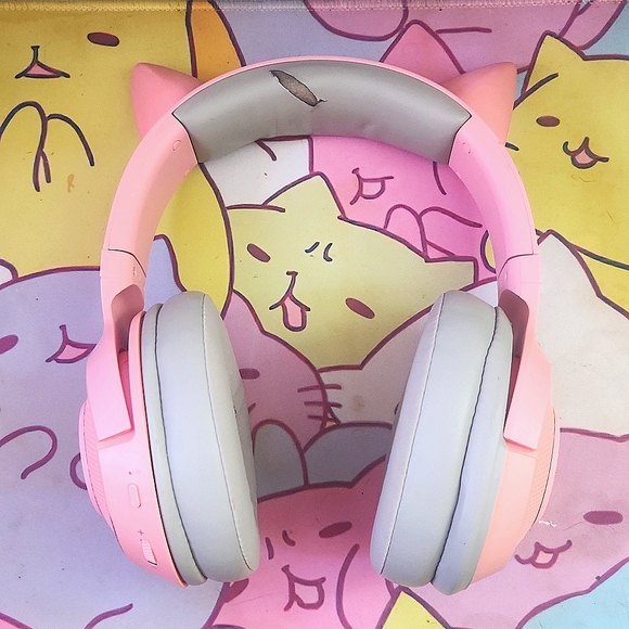 Used Razor Kitty HeadPhones - Picture 3 of 3